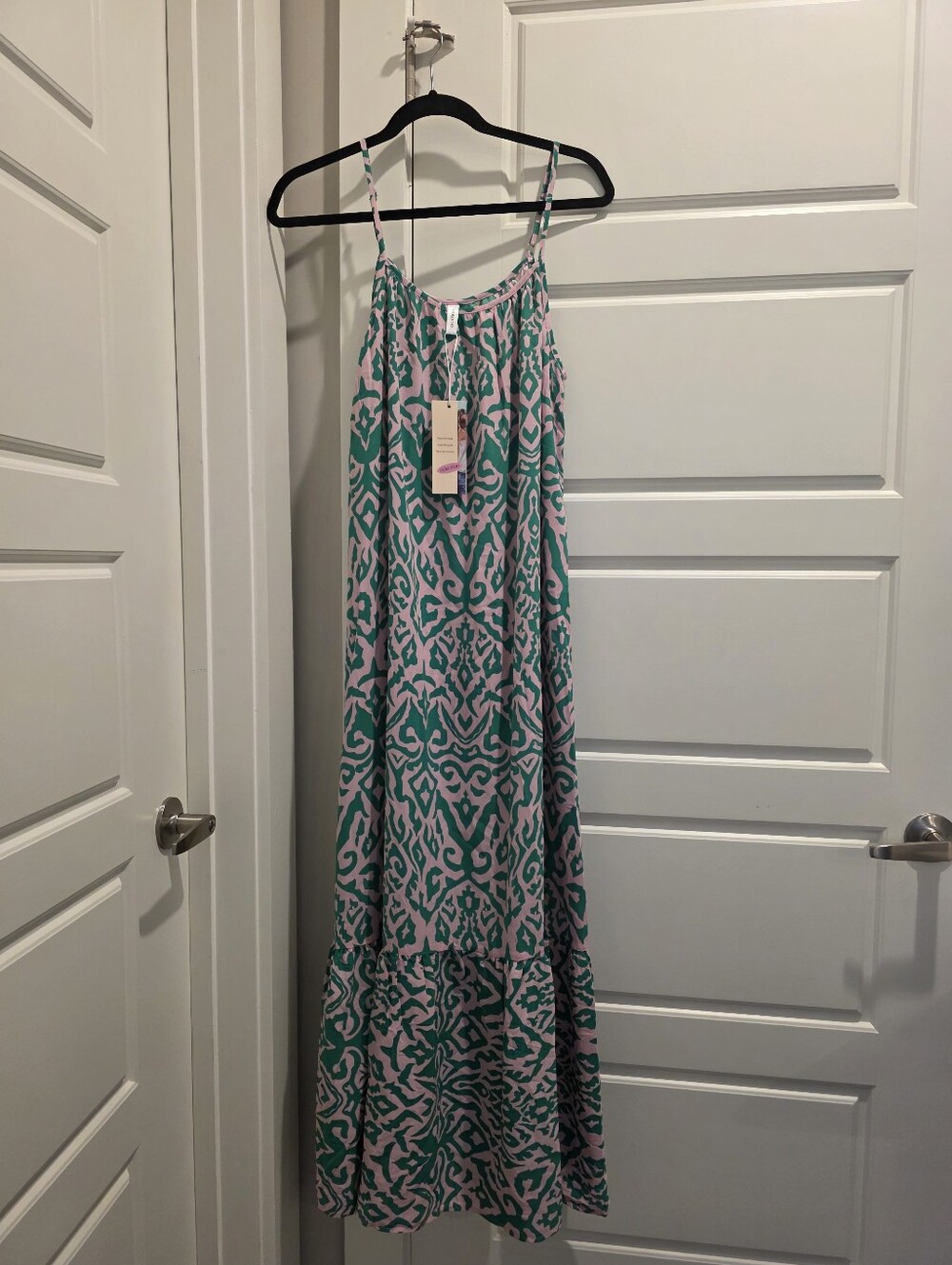Sleeveless Green & Pink Patterned Maxi Dress